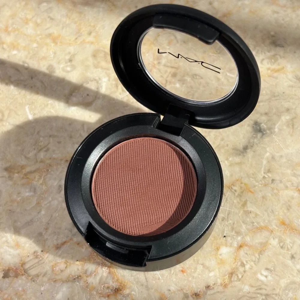 MAC Eyeshadow Swiss Chocolate Matte Warm Muted Red-Brown Single Compact